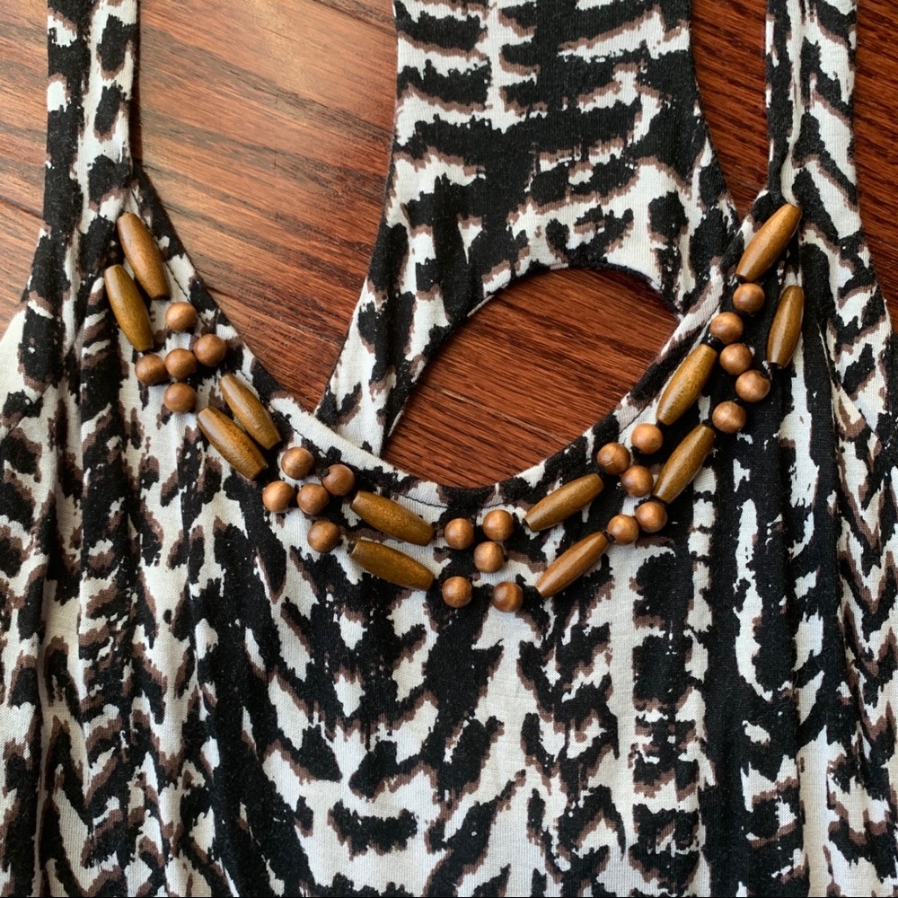 4/$25 Express Midi/Maxi - Picture 2 of 3